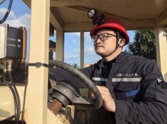 王刚：匠心驯服井下“钢铁巨兽”