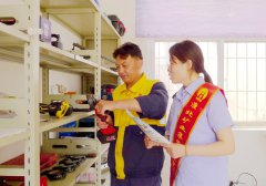 淮北矿业集团铁运处烈山工务段开展环保宣传实操活动